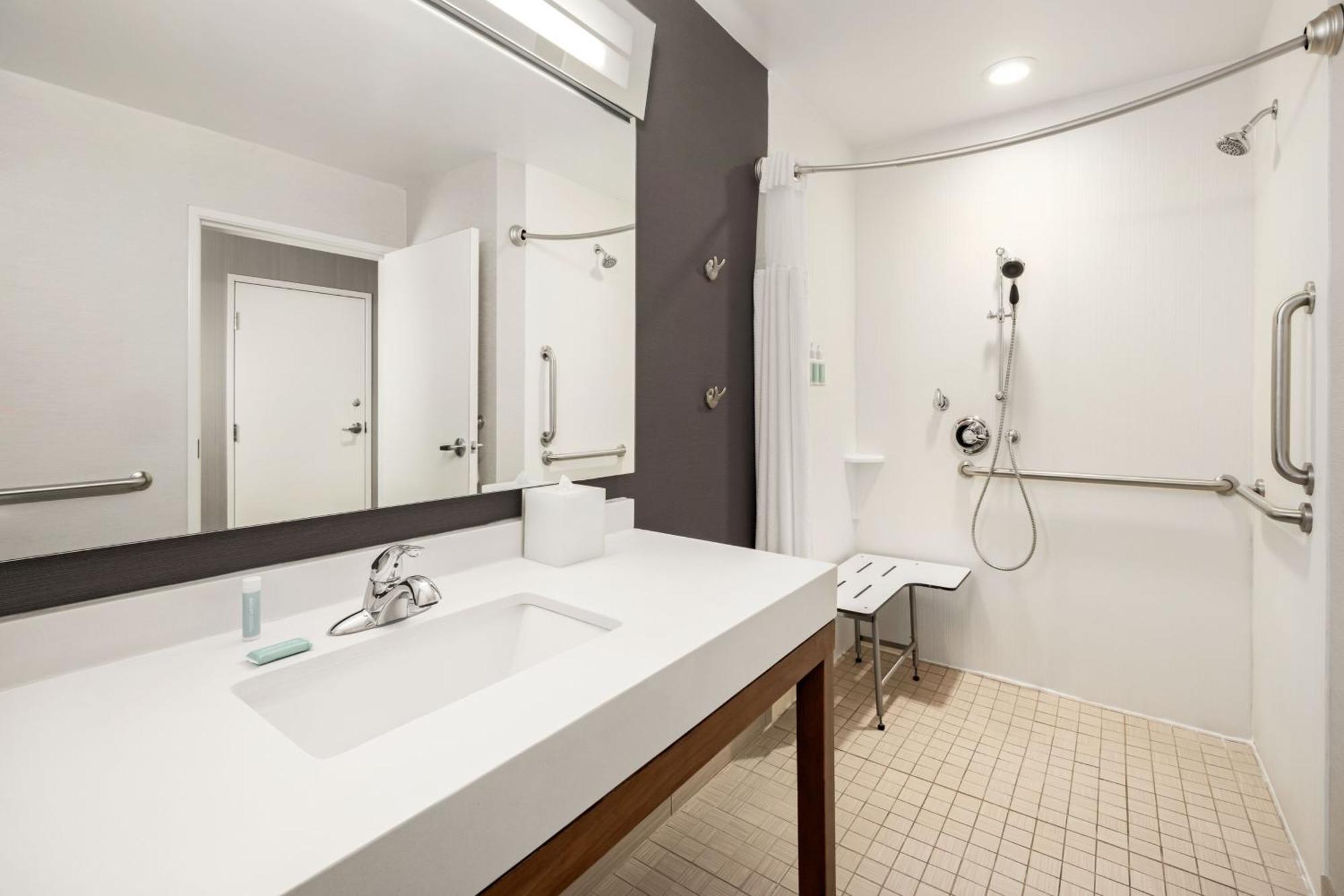 Courtyard By Marriott Columbus Phenix City Exteriör bild