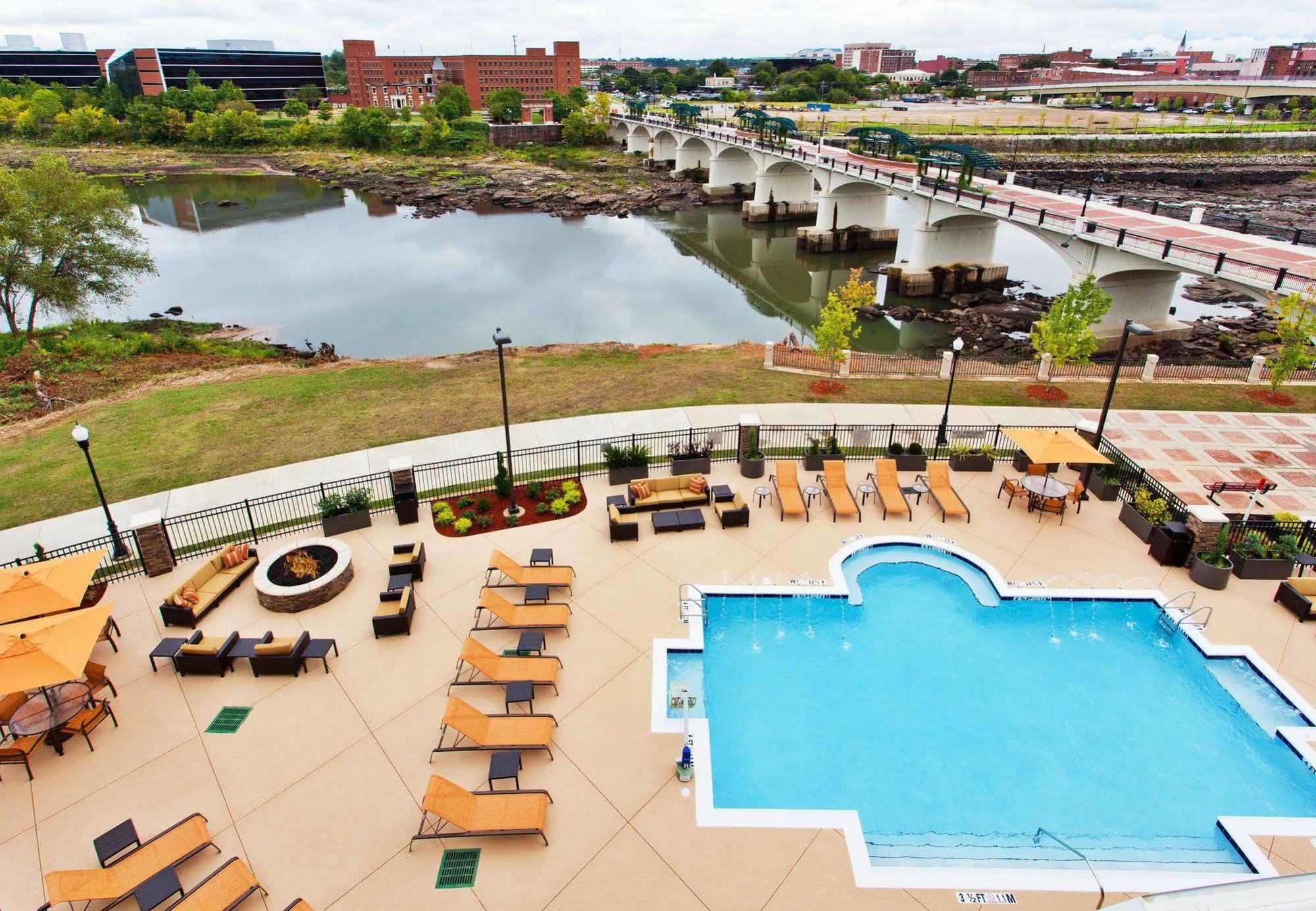 Courtyard By Marriott Columbus Phenix City Exteriör bild
